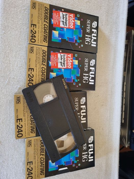 Pachet 4 Casete Video Fuji. Perfecta stare