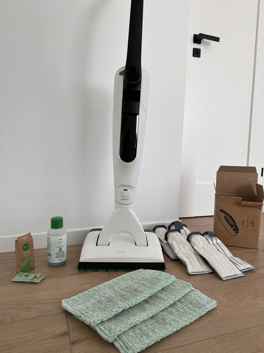 Apirator Kobold Vk7, cu talpa 2 in 1 aspirare si spalare simultana