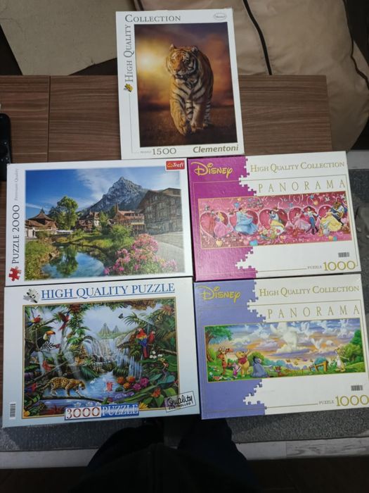 Lot  puzzle-uri in stare foarte buna