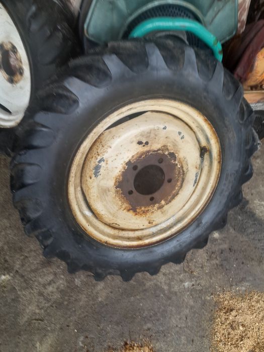 Jante R12 pentru tractoras/motocultor