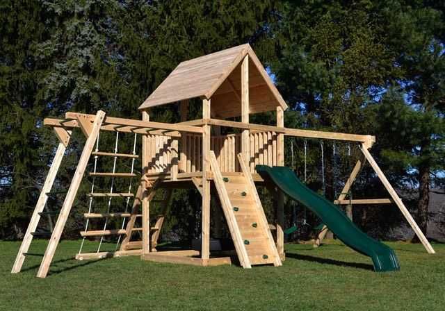 Casuta in copac / Spatiu joaca copii Lemn