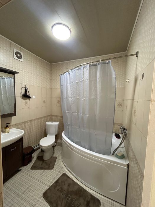 По суточно квартира Green Park