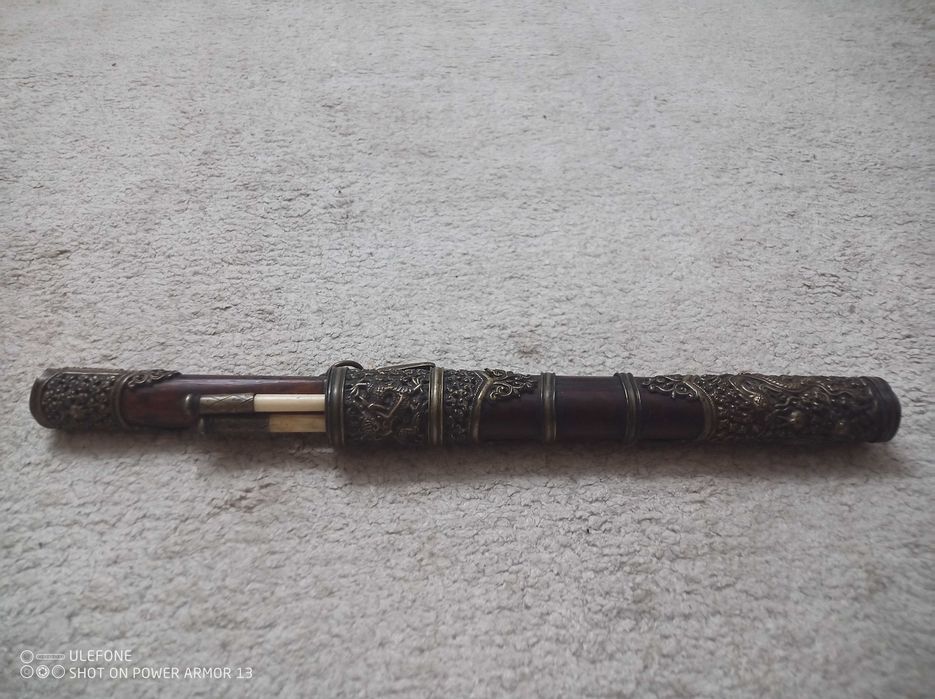 Продавам китайски прибор за хранене . Нож. Кама.