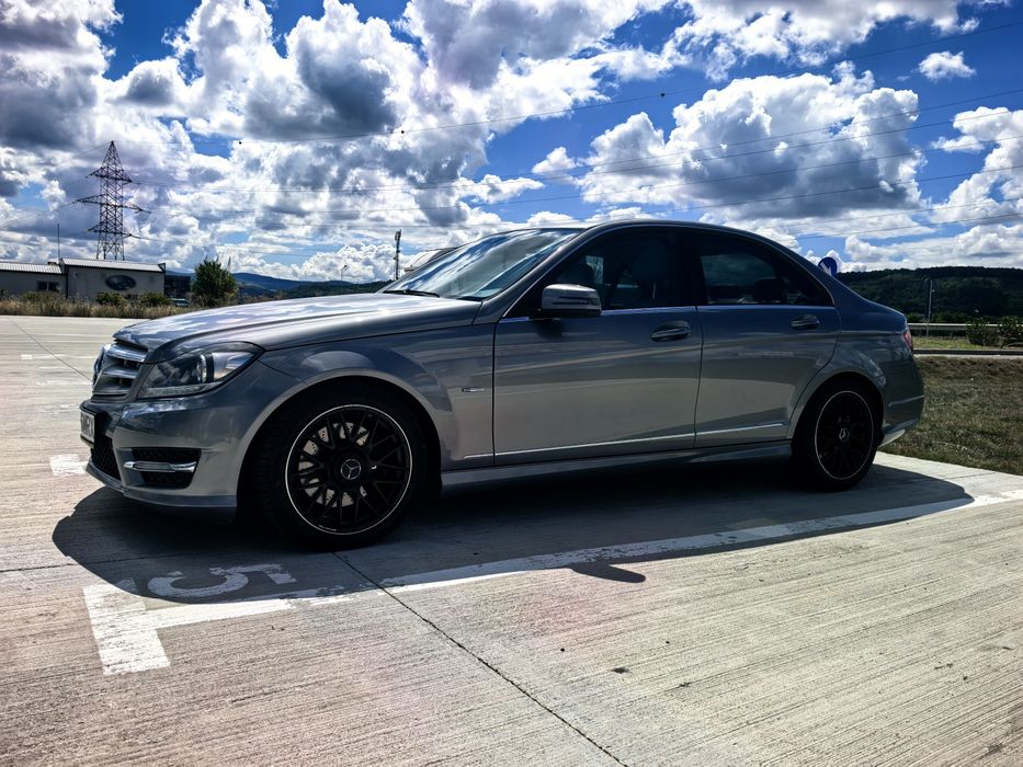 Vand Mercedes C300 4 matic