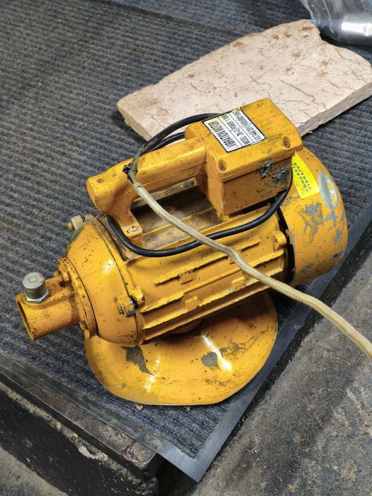 Продам вибратор в хорошем состоянии