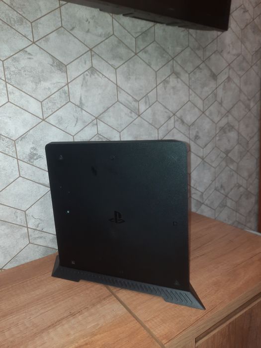 Vand playstation 4 slim ultima generatie