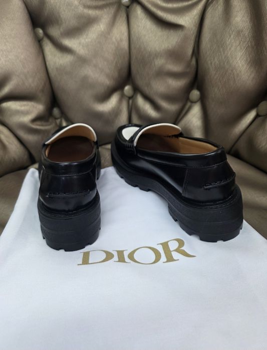 Обувки Christian Dior налични