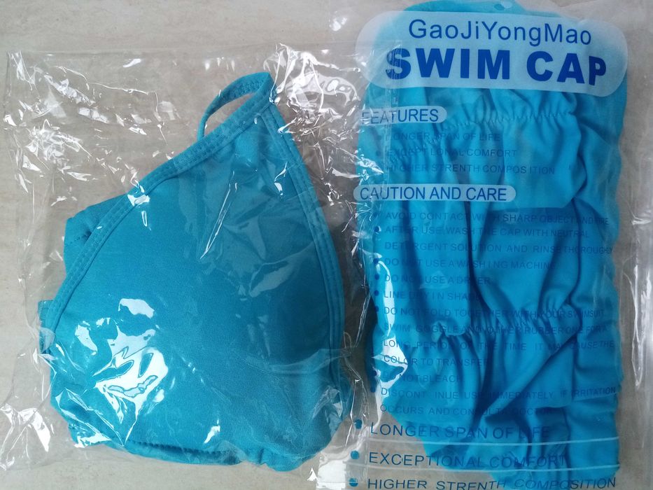 Дамски бански с шапка