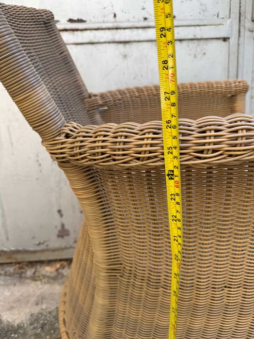 Ратанов     стол