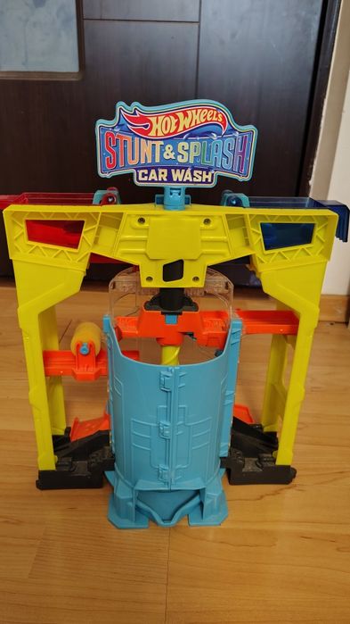 Lot parcari diverse Hotwheels