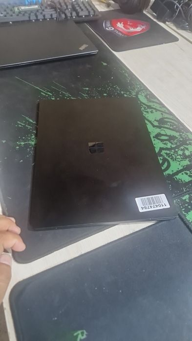 Microsoft surfice laptop 3 core i5