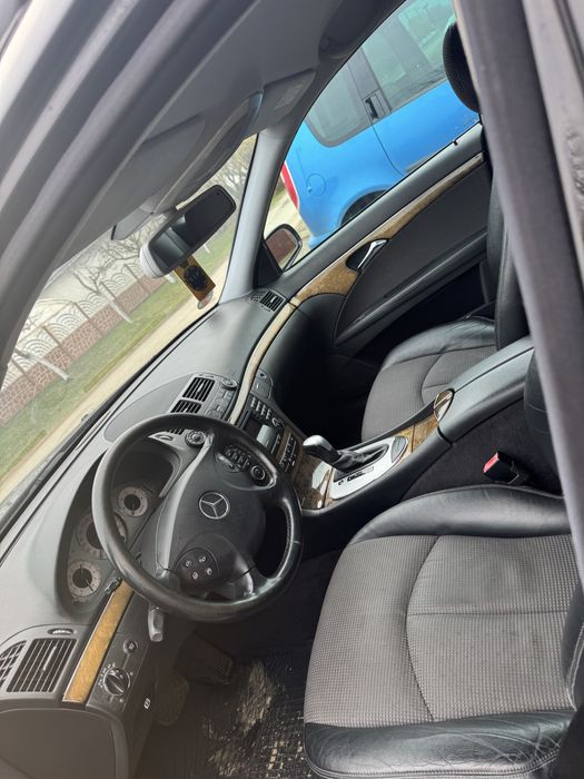 Mercedes e280 3.2 6 in linie 7 locuri