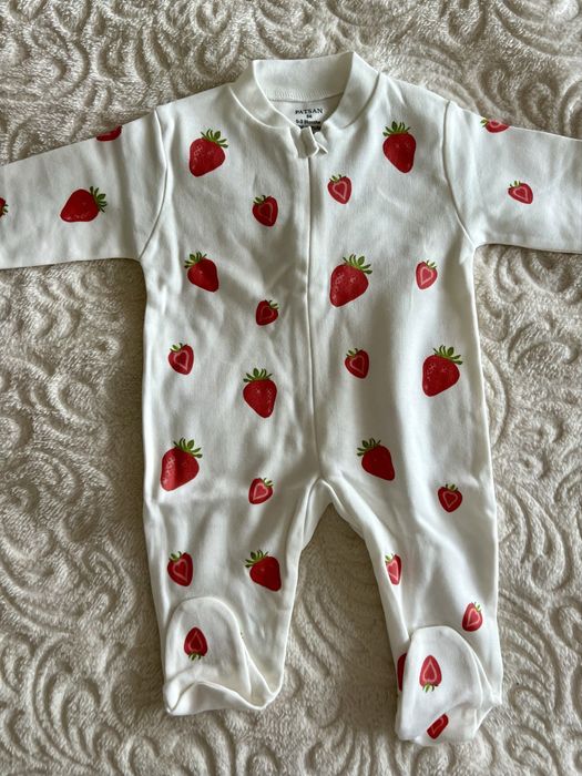 Бебешки ромпърчета и две комплектчета