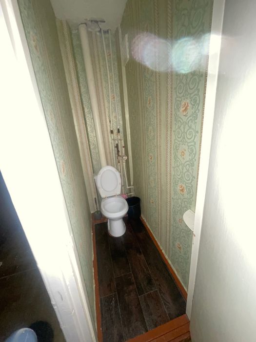 Сдам 2 комнат квартиру