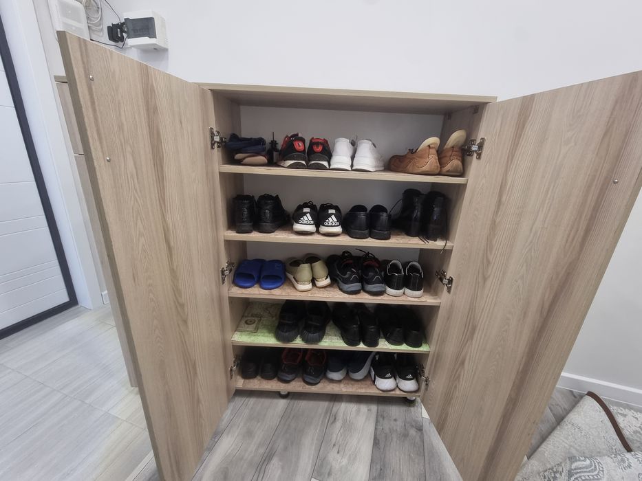 Продам шкаф для обуви