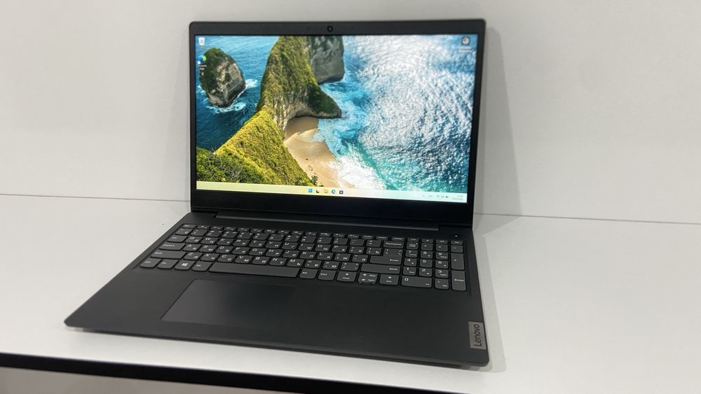 Ноутбук Lenovo, Ryzen 3 3250U, 8Гб ОЗУ DDR4, SSD 120Гб
