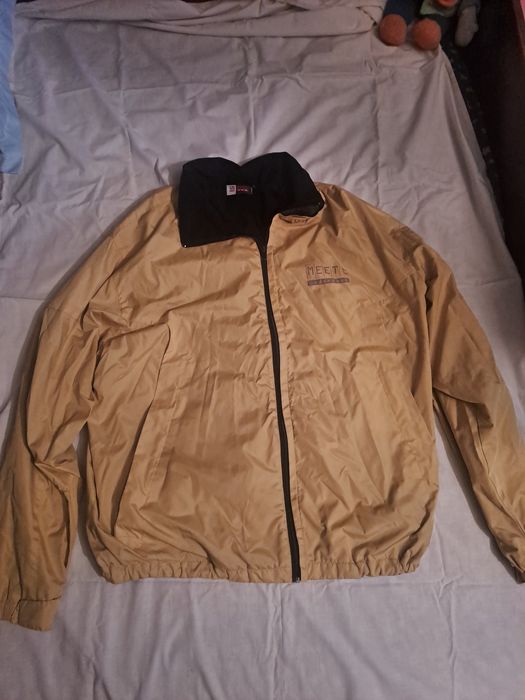 Якета и палта в добро състояние.