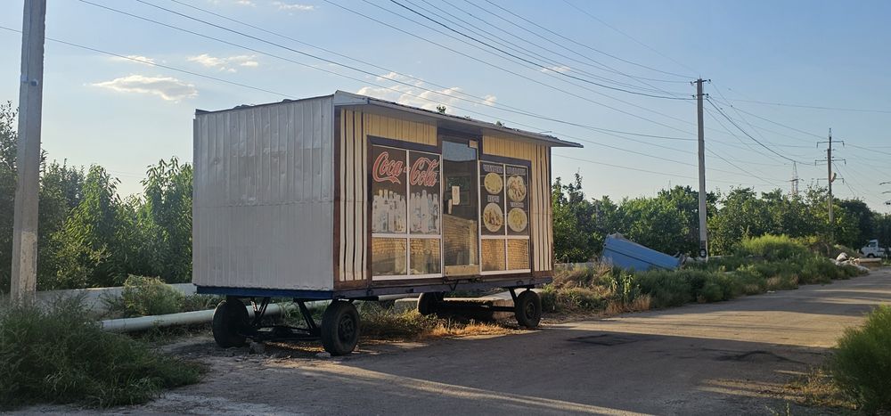 Будка вагончик железный утеплённые на колёсах