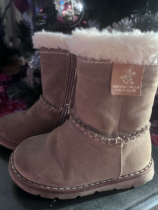 Топли и пухкави ботушки , номер 25, 16 см стелка