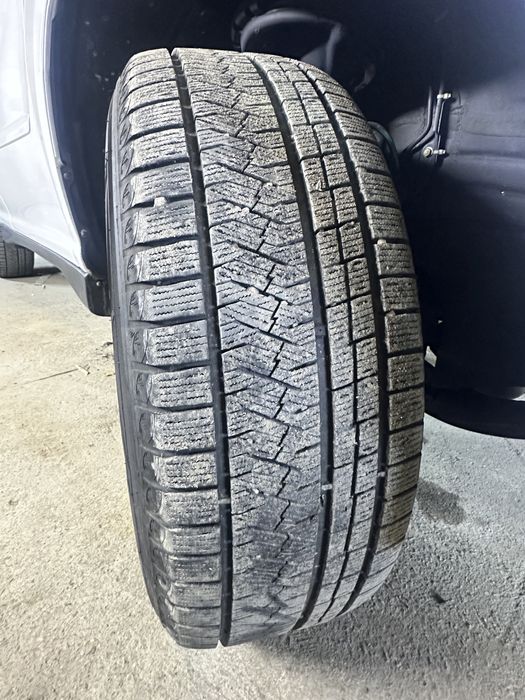 В продаже резина зама