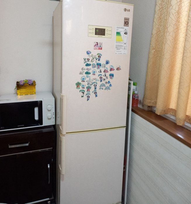 O'g'il bollarga srochna 1ta bolaga kvartirada joy bor.