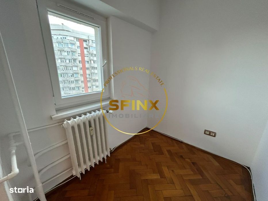 3 camere | Ion Mihalache | 80mp - View 3