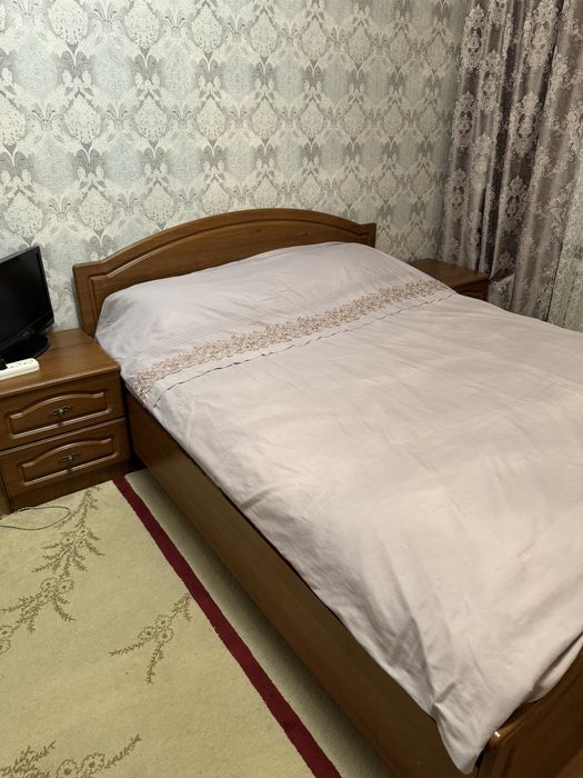 Продам спальный гарнитур