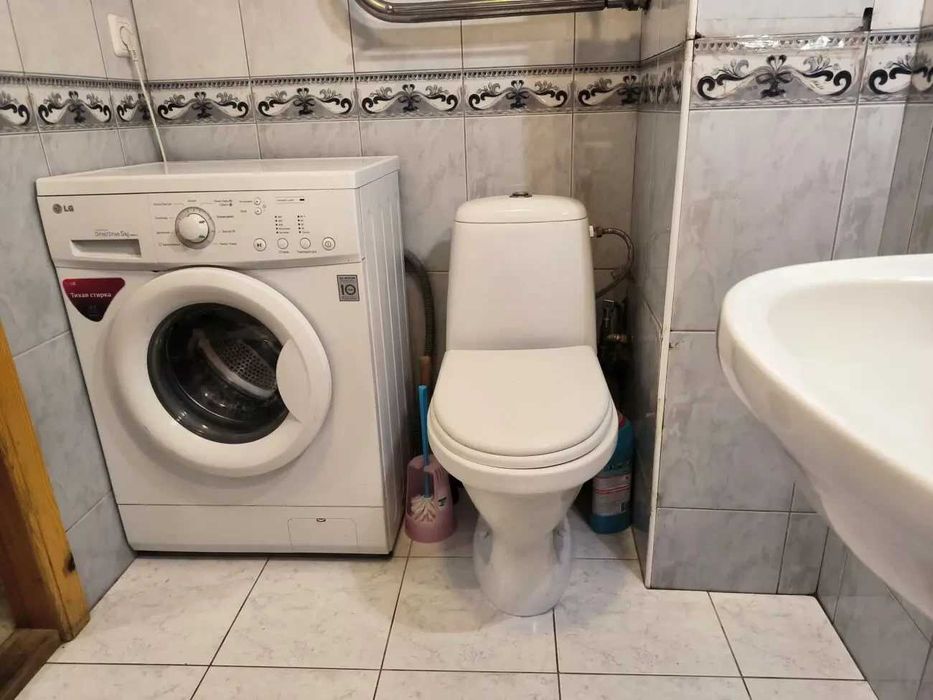 Дава се под наем Двустаен апартамент в София, Зона Б-18 - 57 кв.м за 408 € - Снимка #2