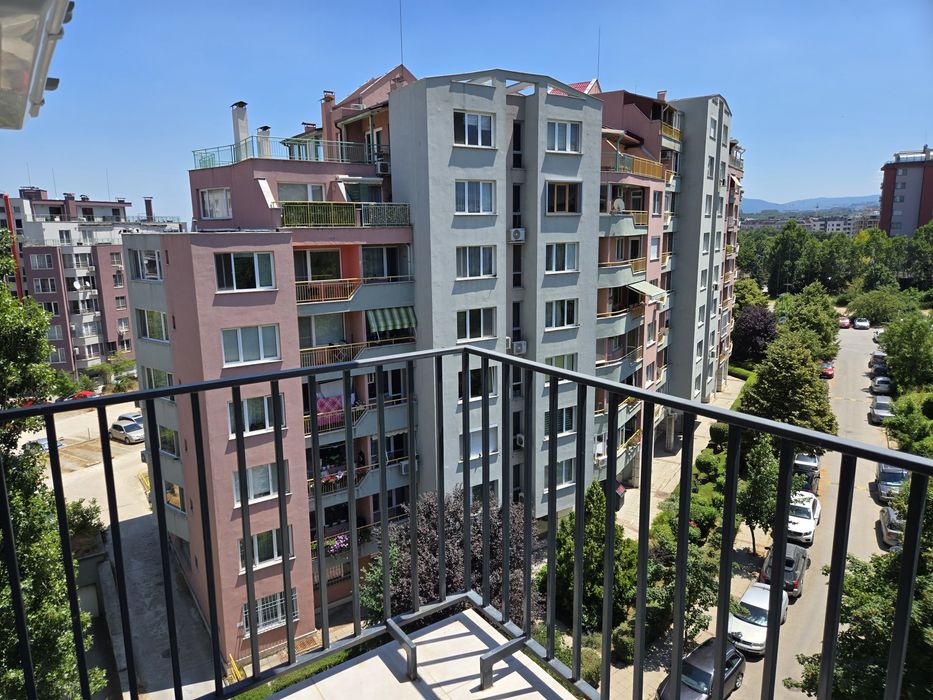 Дава се под наем Двустаен апартамент в София, Студентски град - 80 кв.м за 700 € - Снимка #11