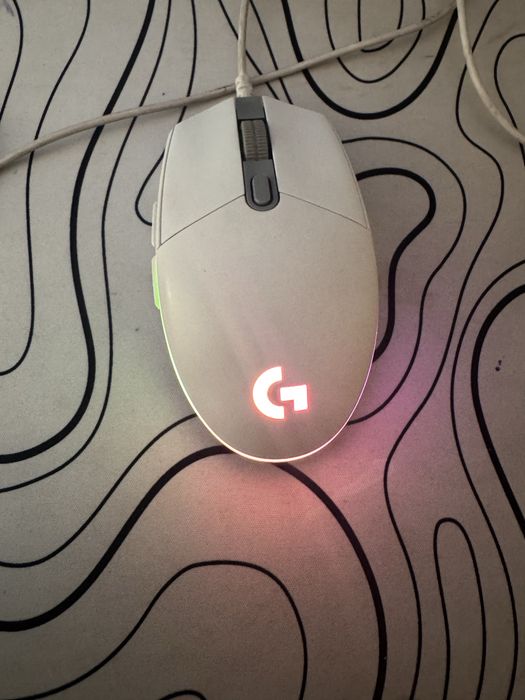 Продам мышку logitech g102 срочно