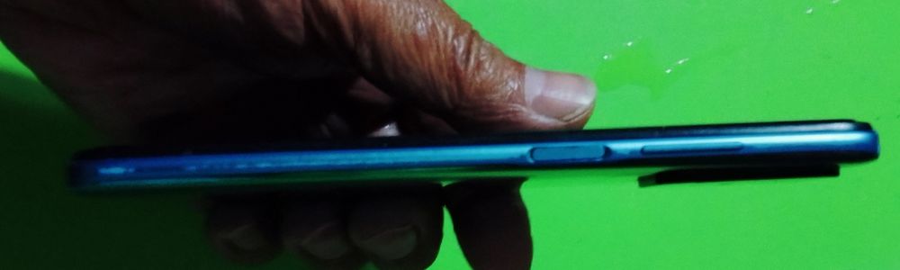 red mi 10, 4/64 телефони сотилади.