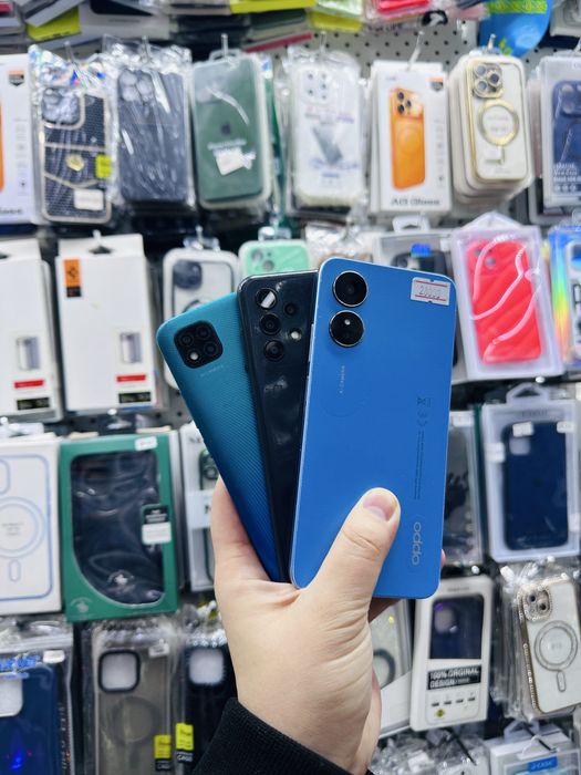 Телефон разные.