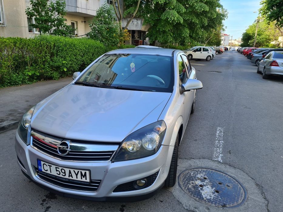 OPEL Astra 2011 — imagine 3