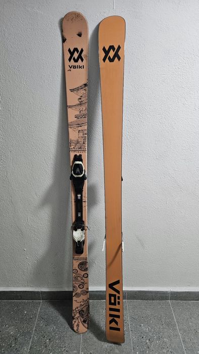 Völkl Revolt 86, 172 cm, freestyle, cu legături incluse