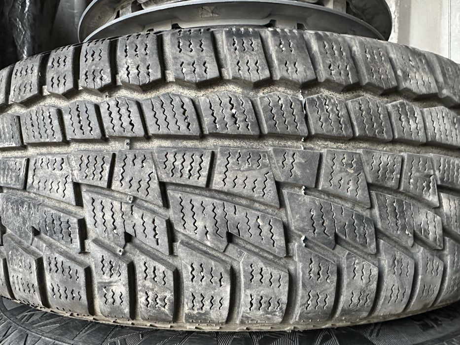 195/60/R15 зимный шина
