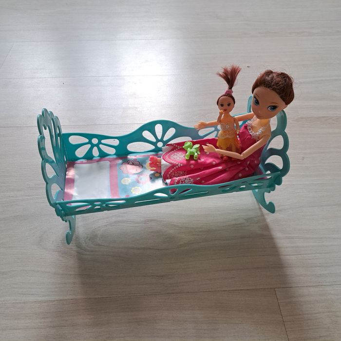 Продам мебель в домик для Барби