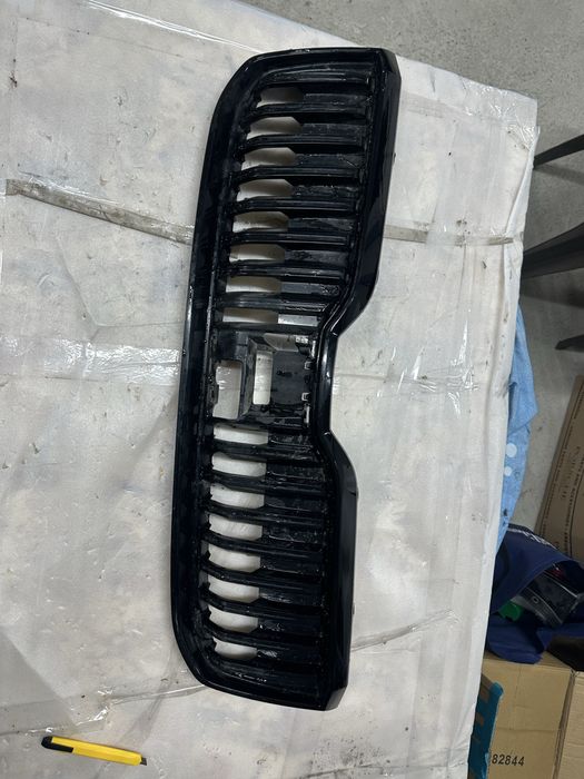 Grilă radiator skoda superb 3 facelift.