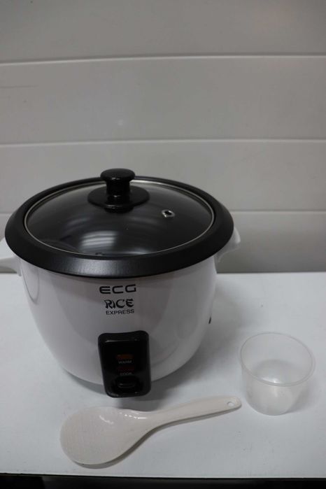 ECG RZ11 Оризоварка 1л, 400W Функция за поддържане на топлина