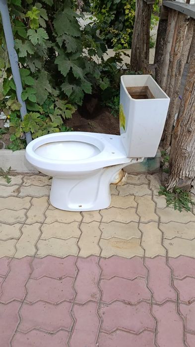 Продам унитаз б/у
