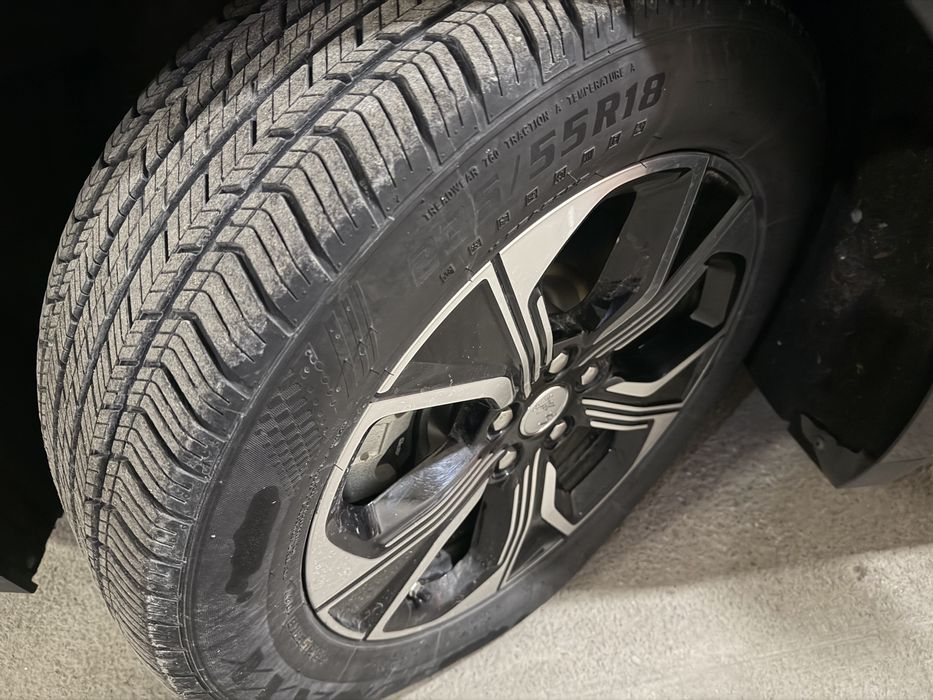 HONGQI EQM5 450tali sotiladi xolati ideal.