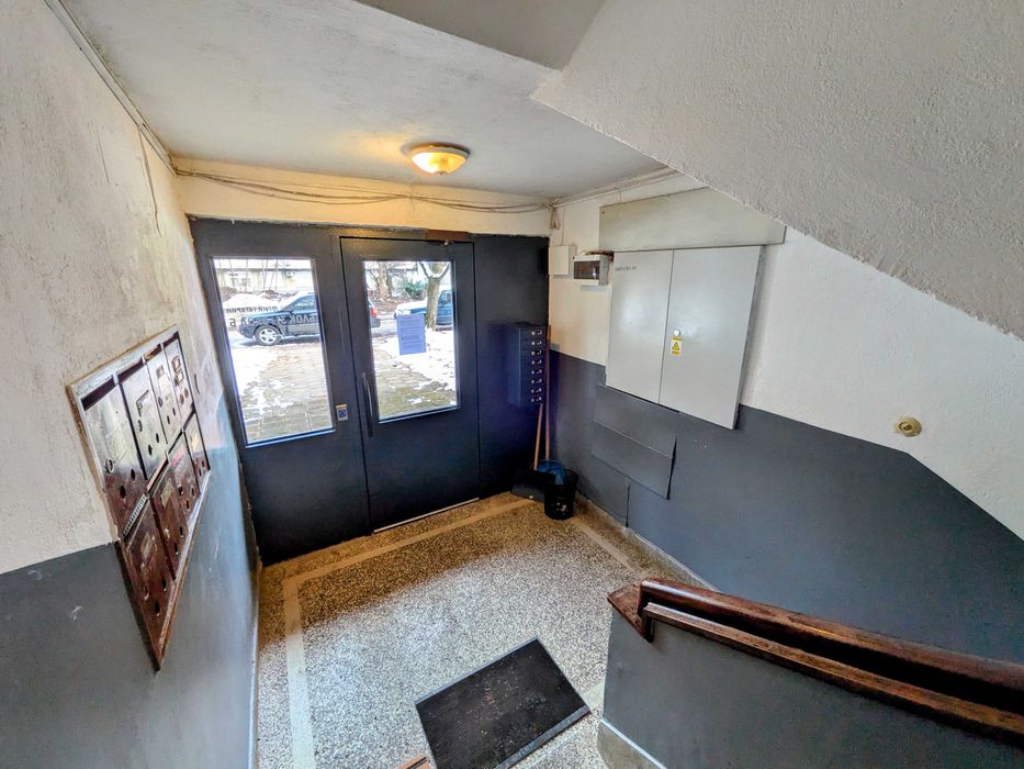 Тристаен апартамент жк.Изток