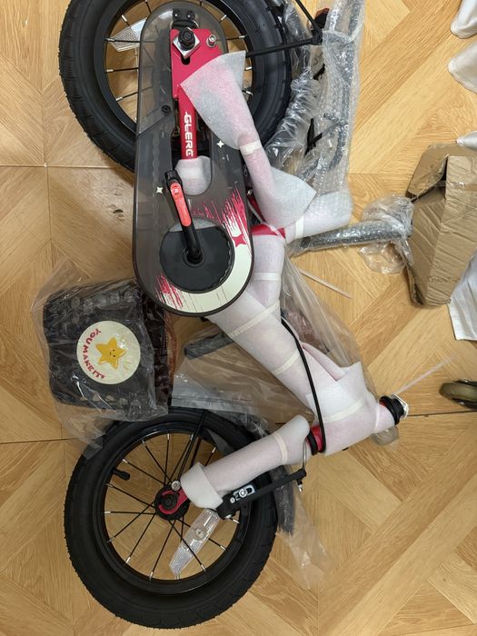 Bicicleta cu roti ajutatoare