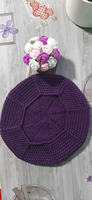 Beretă croșetată manual