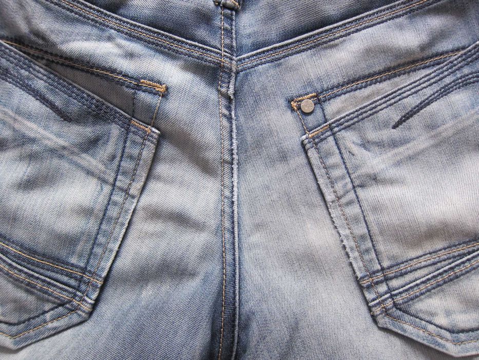 Pantaloni/blugi/jeanși scurti 3 sferturi barbatesti slim-fit mărimea W32