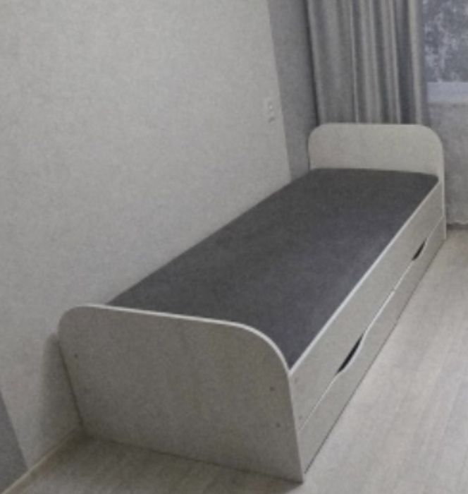 Односпальная кровать