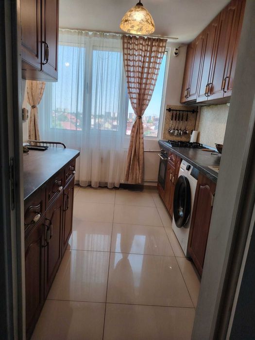 Ofer spre inchiriere apartament 3 camere