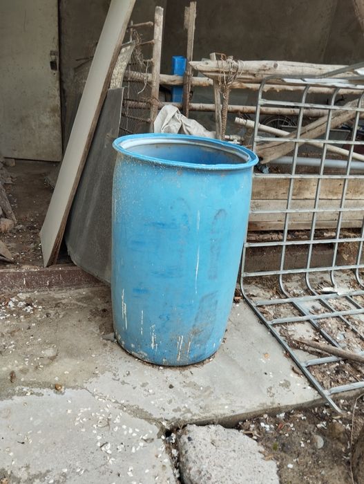 Сотилади 200 литрли бочкалар