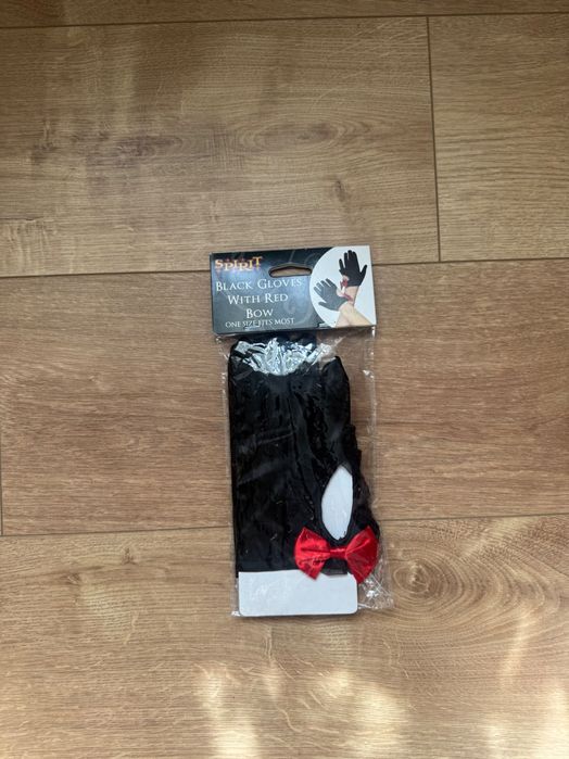 Manusi negre cu funda rosie Spirit Halloween