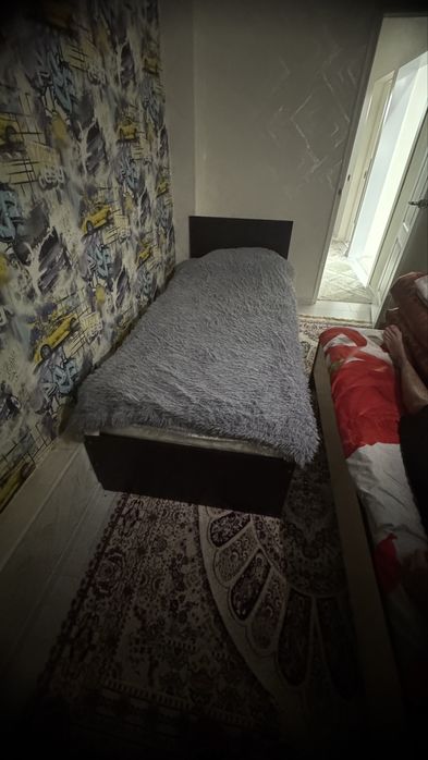 Продам одинарный  кроват