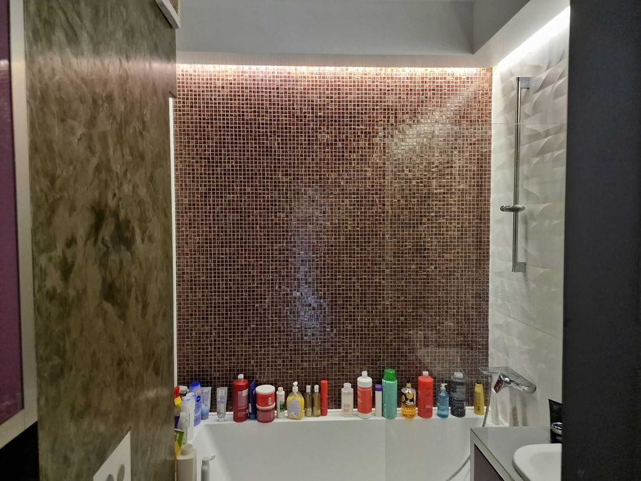 2 camere cu loc de parcare, ultrcentral, zona Fratii Buzesti - Ciuperca